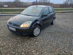 Czarny Używany 2004 Ford Fiesta Hatchback | 6700 zł (Dość drogi)