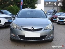 Szary Używany 2010 Opel Astra Hatchback | 23 499 zł (Uczciwa cena)