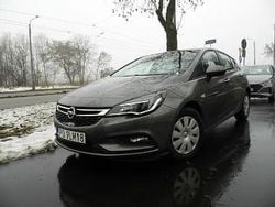 Zielony Używany 2019 Opel Astra Hatchback | 44 900 zł (Uczciwa cena)