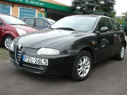 Czarny Używany 2004 Alfa Romeo 147 Super Hatchback | 4500 zł