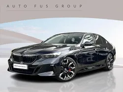 Czarny carbon m metalizowany Używany 2024 BMW 530e Comfort Edition Sedan/Limuzyna | 319 900 zł (Dość drogi)