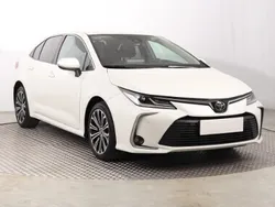 Biały Używany 2019 Toyota Corolla Sedan/Limuzyna | 67 999 zł (Uczciwa cena)