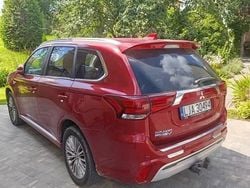 Bordowy Używany 2022 Mitsubishi Outlander P-HEV SUV | 106 000 zł (Dobra cena)