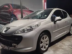 Używany 2009 Peugeot 207 | 9900 zł (Uczciwa cena)