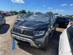Szary Używany 2018 Dacia Duster Prestige SUV | 26 400 zł
