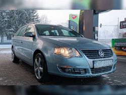 Niebieski Używany 2005 VW Passat Kombi | 10 800 zł (Dość drogi)