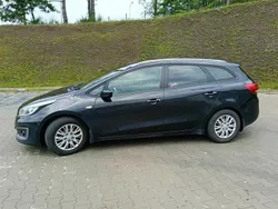 Czarny Używany 2017 Kia Ceed Sedan/Limuzyna | 32 000 zł (Dobra cena)