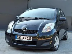 Czarny Używany 2010 Toyota Yaris Hatchback | 23 900 zł (Dość drogi)