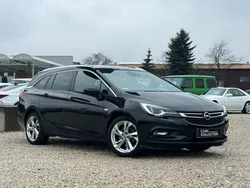 Czarny (metalik) Używany 2016 Opel Astra Kombi | 52 500 zł (Drogi)