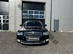Czarny Używany 2011 Skoda Superb Kombi | 32 300 zł (Uczciwa cena)