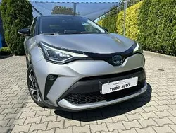 Srebrny (metalik) Używany 2022 Toyota C-HR SUV | 94 800 zł (Dobra cena)