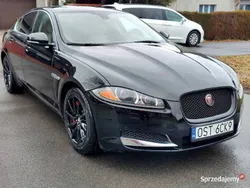 Czarny Używany 2013 Jaguar XF Luxury Sedan/Limuzyna | 49 900 zł