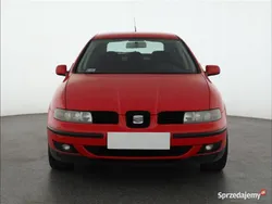 Czerwony Używany 2000 Seat Leon Hatchback | 2299 zł