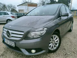 Szary (metalik) Używany 2013 Mercedes B180 Minivan | 39 300 zł (Dobra cena)