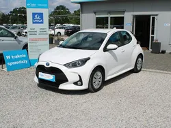 Biały Używany 2021 Toyota Yaris Hybrid Hatchback | 56 016 zł (Super Cena)