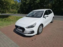 Biały Używany 2019 Hyundai i30 Hatchback | 32 900 zł (Super Cena)