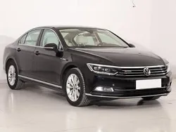 Czarny Używany 2017 VW Passat Sedan/Limuzyna | 59 999 zł (Uczciwa cena)