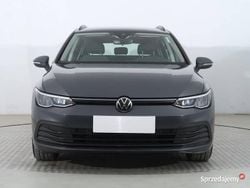 Srebrny Używany 2022 VW Golf VIII Kombi | 66 999 zł (Uczciwa cena)