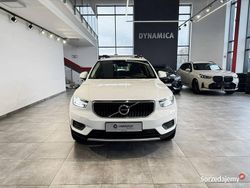 Biały Używany 2018 Volvo XC40 SUV | 81 500 zł (Uczciwa cena)