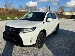 Biały Nowe 2025 Suzuki Vitara SUV | 131 090 zł (Dość drogi)