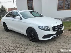 Używany 2018 Mercedes E250 | 124 000 zł