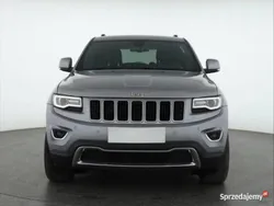 Srebrny Używany 2013 Jeep Grand Cherokee SUV | 71 499 zł (Uczciwa cena)