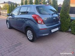 Niebieski Używany 2013 Hyundai i20 Hatchback | 18 500 zł (Uczciwa cena)