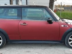 Pomarańczowy Używany 2003 Mini Cooper S Hatchback | 12 700 zł (Uczciwa cena)