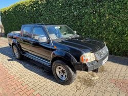 Czarny Używany 2002 Nissan Navara Pickup | 28 000 zł (Dość drogi)