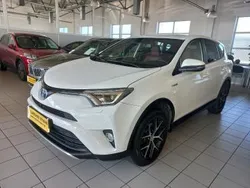Biały Używany 2016 Toyota RAV4 Hybrid SUV | 109 900 zł