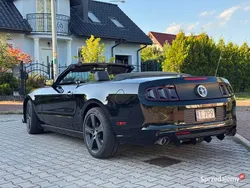 Czarny Używany 2014 Ford Mustang Premium Kabriolet | 69 900 zł