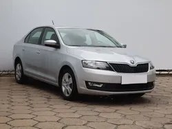 Srebrny Używany 2019 Skoda Rapid Hatchback | 42 999 zł (Uczciwa cena)