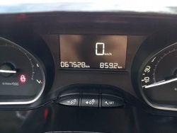 Używany 2018 Peugeot 208 Hatchback | 24 500 zł (Super Cena)