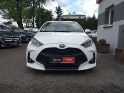 Biały Używany 2021 Toyota Yaris Hybrid Hatchback | 64 000 zł (Super Cena)