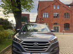Srebrny Używany 2016 Hyundai Tucson Sport SUV | 55 000 zł (Uczciwa cena)