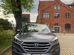 Srebrny Używany 2016 Hyundai Tucson Sport SUV | 61 000 zł (Dobra cena)