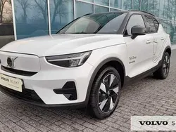 Biały Używany 2024 Volvo XC40 SUV | 209 000 zł