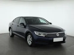 Niebieski Używany 2017 VW Passat Sedan/Limuzyna | 51 999 zł (Dobra cena)