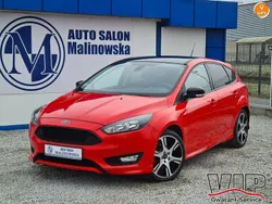 Czerwony Używany 2016 Ford Focus ST-Line Hatchback | 39 900 zł (Uczciwa cena)