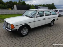 Biały Używany 1982 Mercedes 240 Kombi | 45 000 zł