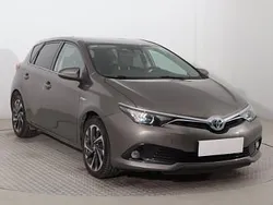 Szary Używany 2017 Toyota Auris Hatchback | 62 999 zł (Uczciwa cena)