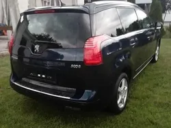 Granatowy Używany 2010 Peugeot 5008 Minivan | 27 900 zł