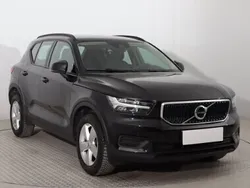 Czarny Używany 2022 Volvo XC40 SUV | 107 999 zł (Super Cena)