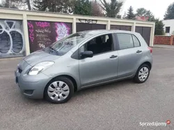Szary Używany 2009 Toyota Yaris Hatchback | 12 600 zł