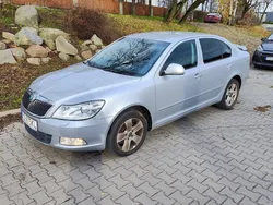 Srebrny Używany 2010 Skoda Octavia Hatchback | 14 600 zł (Dobra cena)