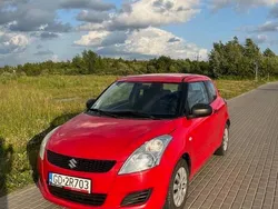 Czerwony Używany 2011 Suzuki Swift Hatchback | 12 500 zł (Dobra cena)