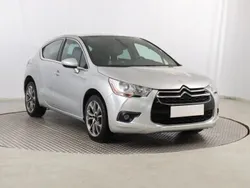Srebrny Używany 2014 Citroën DS4 Hatchback | 31 999 zł