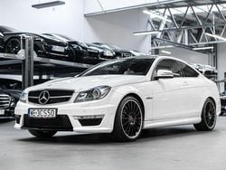 Biały Używany 2011 Mercedes C63 AMG AMG Coupe | 258 000 zł
