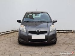 Szary Używany 2009 Toyota Yaris Hatchback | 14 999 zł (Uczciwa cena)