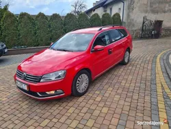 Czerwony Używany 2012 VW Passat Kombi | 16 999 zł